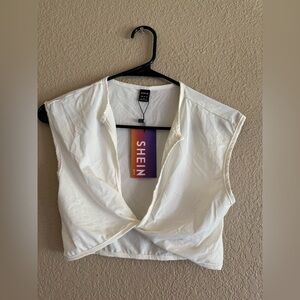 SHEIN White Twist Front Sleeveless Blouse